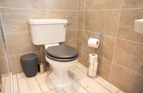 Country Crabtree Bungalow with large wild garden - Photo 60