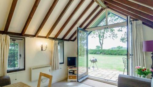 Garden Cottage - Photo 5