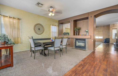 Family Fun Retreat Themed Rooms BBQ & Golf Course - Foto 15