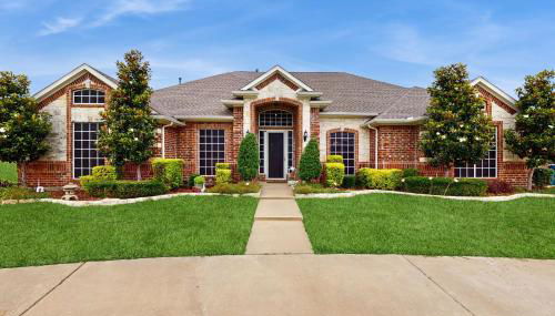 Pool and Outdoor Bar! Spacious Getaway in Sachse - Foto 2