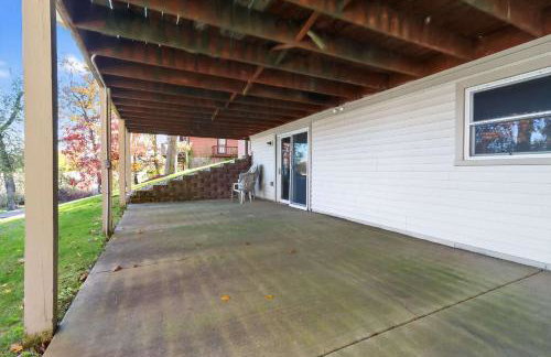 Pet-friendly Grass Lake Hideaway - Foto 28