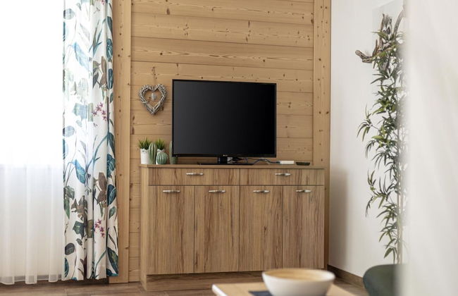 Spacious Chalet With Sauna - Photo 9