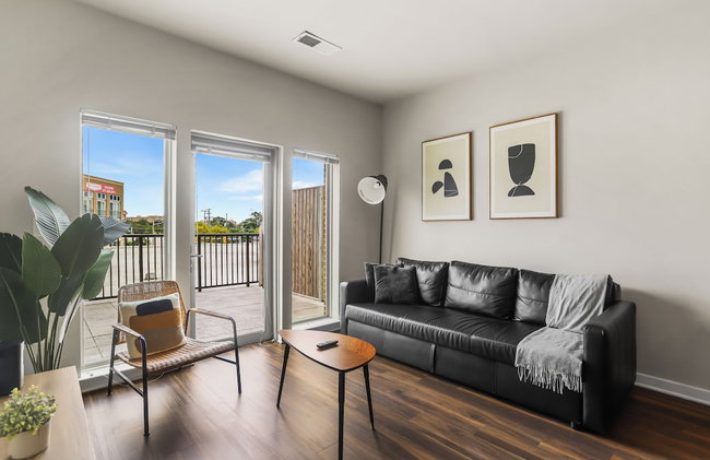 Huntington Apartments near Huntington Metro - We Host - Photo 48