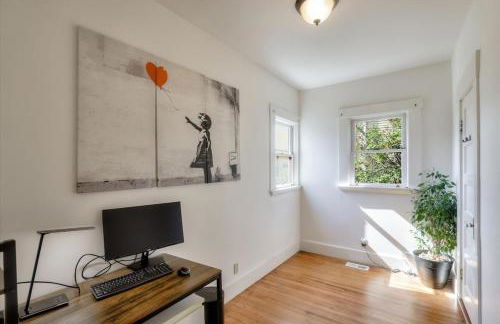 Light filled Condo 3 Bedrm with enclosed sunny backyard - Foto 9