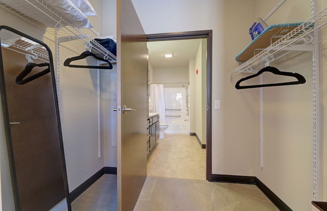 Kasa Westown Milwaukee - Photo 33