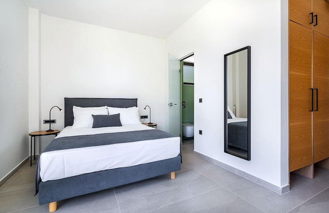 Sea View 4 Bedroom Villa With a Heated Pool - Foto 6