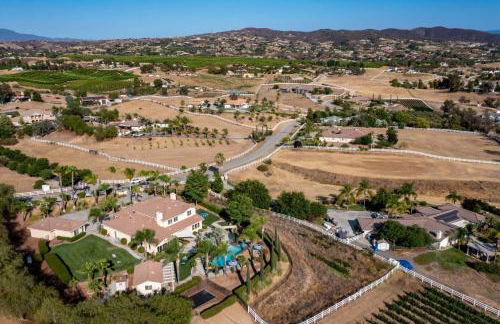 Villa Verdot by Avantstay Spectacular 6 BR Estate w/ Pool, Hot Tub, Tennis& B-ball Courts - Foto 63