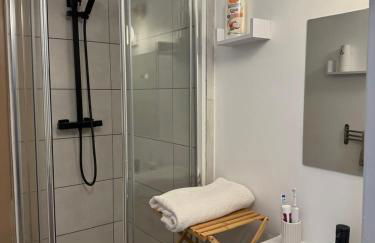 Beau Studio proche de la gare de train - Foto 19