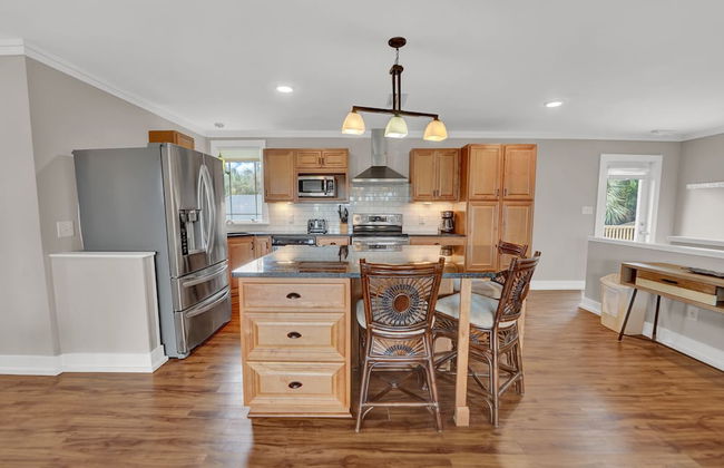 The Salty Snapper - Photo 9