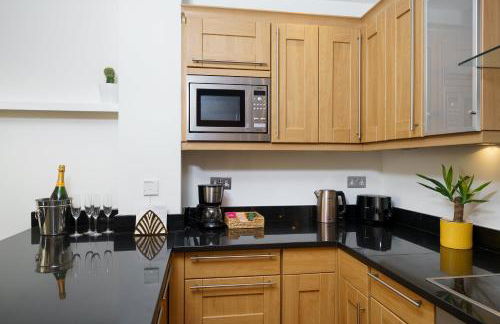 2 bedroom flat in Pimlico & Westminster - Photo 5