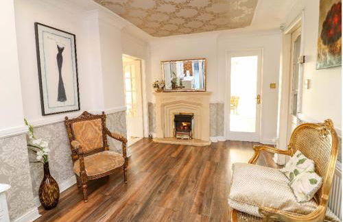 Ivys End Boutique Chic Manor Cottage Elegant & Sophisticated Retreat in Loughborough offering 3bedrooms - Foto 4