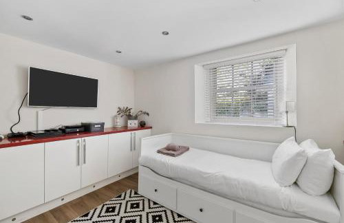 NEW 2024 Modern Luxury Holiday Home on the Beach in Devon - Free Parking, Pets Welcome, Sleeps 10 - Foto 36