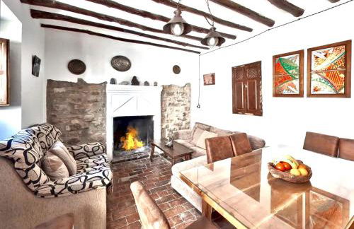 Elegant Villa in Granada with Pool and Garden - Foto 36