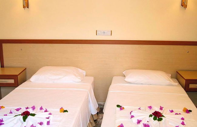 Celik Apartments - Photo 3