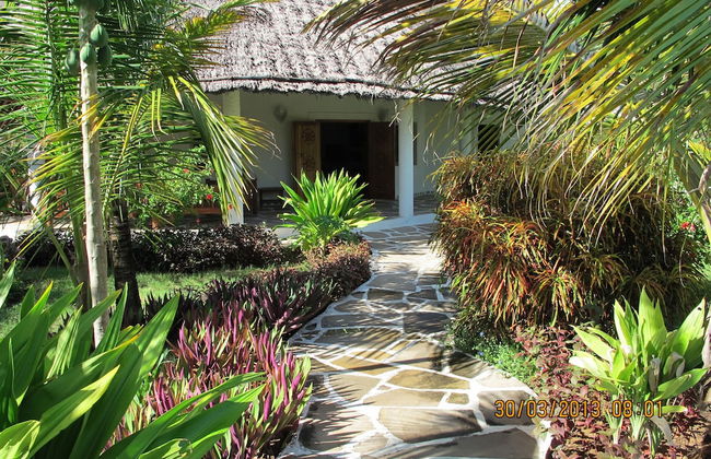 Deluxe Villa With Garden / Pool With Service Staff 150mt From the sea - Foto 20