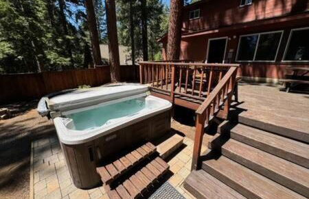 Spacious Tahoe Hot Tub and Beach - Photo 1