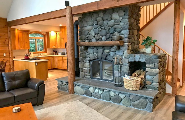 07MF - Lake Front - Hot Tub - BBQ - Sleeps 8 - Foto 31