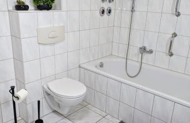 Helle und geräumige Ferien- und Monteurwohnung nur für Sie allein AUjvari Vermietungen - Foto 20