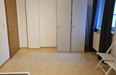 Leuna bei Leipzig & Halle - 2 Apartments mit je 3 Schlafzimmern, Küche, Bad - Foto 4