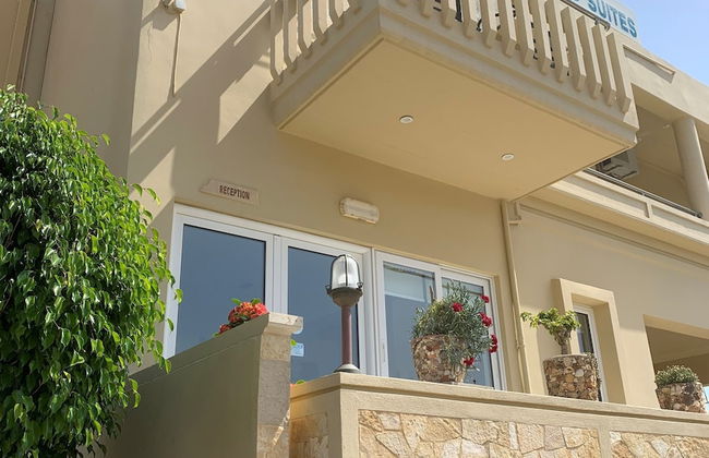 Ermis Suites - Photo 39