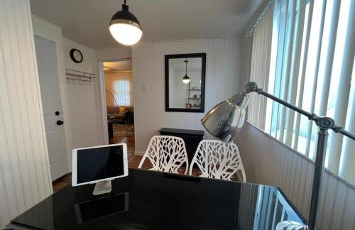 The B&W Haven 5BR Home with yard theater - Foto 78