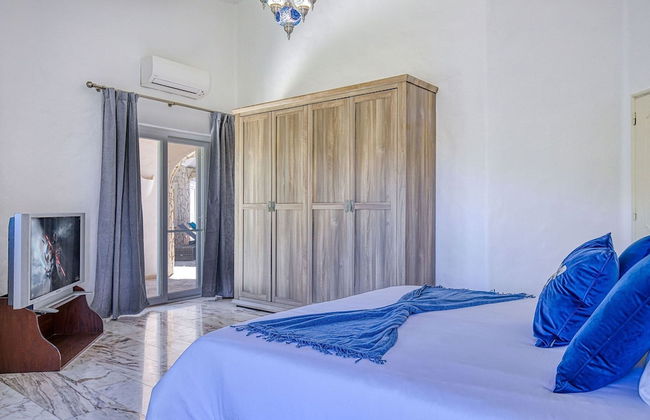 Golfinhos Magnificent Spacious 5 Bedroom Villa - Foto 56