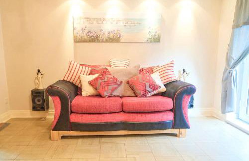 Bespoke Bungalow Salford Quays - Garden, WiFi and Parking - Foto 5