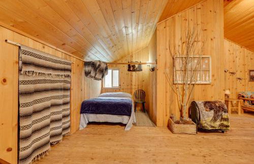 Pet-Friendly House with Deck Near Crater Lake! - Foto 52