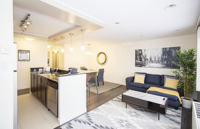 Luxurious 1bdrm Apartment With Parking and Wi-fi - Photo 1