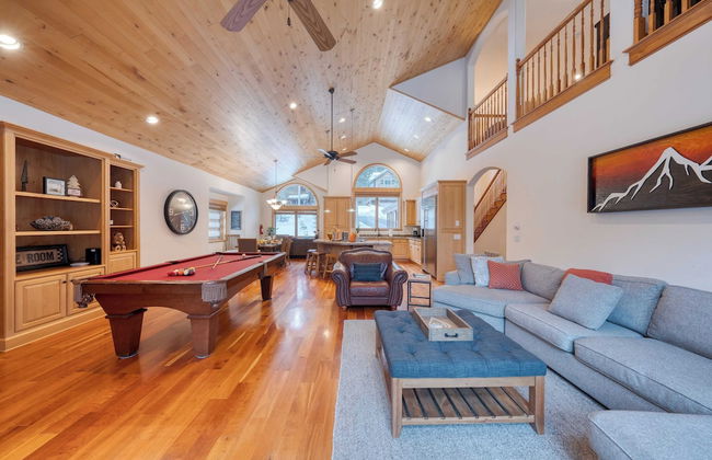 5 Mins to Ski Resort Ping Pong, Pool Table, Deck Donner Ridge by Avantstay - Foto 9