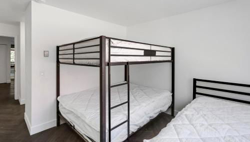 Beautiful Ski-in Ski-out Condo Located On The Eagle Point Resort! condo - Foto 5