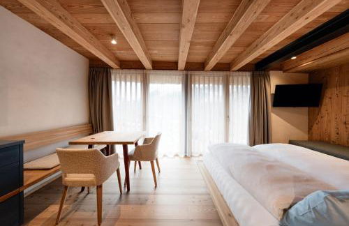 OBERBUCHFELDER historic farmhouse - Photo 19