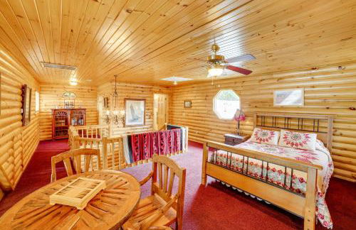 Decks and Views Spacious Cabin Near Table Rock Lake - Foto 19