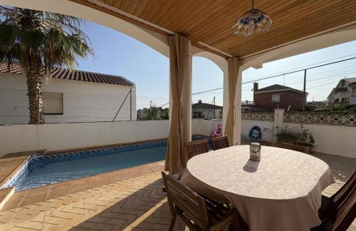 Charming Catalan Villa with Pool & Views - Foto 44