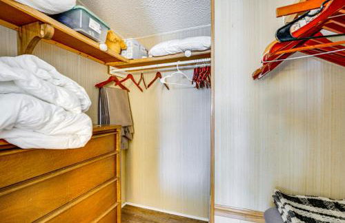 6 Mi to State Harbor! Stylish Port Austin Home - Foto 13