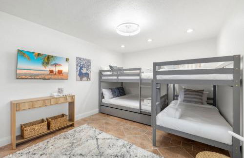 2 King Suites - Hot Tub - Large Patio - Sleeps 12 - Foto 37