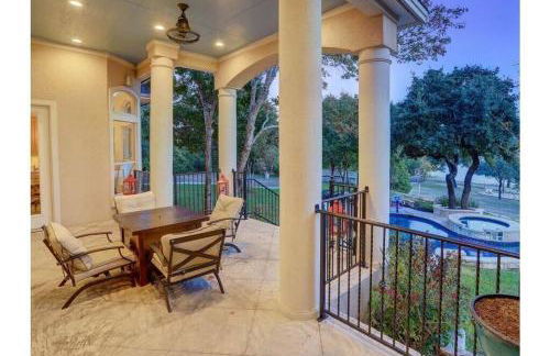 Luxury Lake House w/ Heated Pool & Multiple Spas - Foto 77