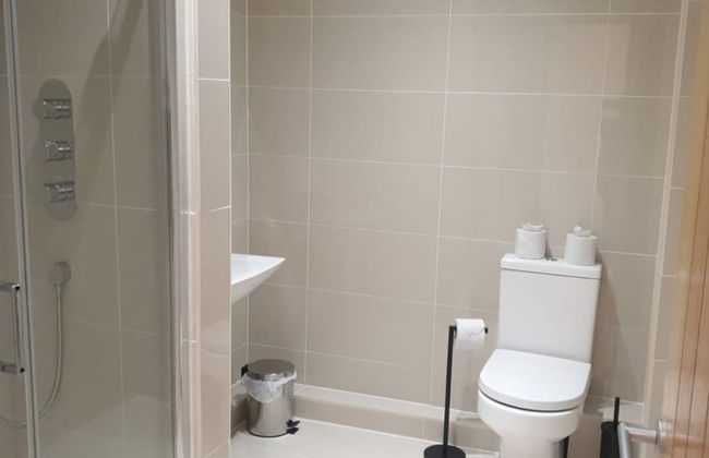 Luxe One Bed W/city View Near Ipswich Waterfront - Photo 6