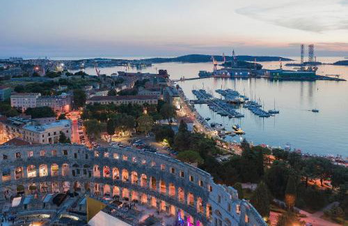 Mimoza Old Town Pula Apartments - Photo 116