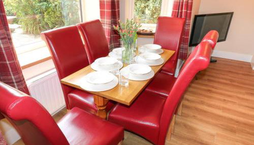 Leigh Holt - Photo 4