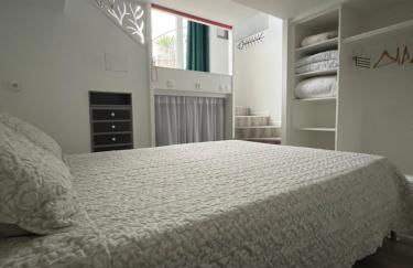 Villa Azur - 2 pièces rez-de-jardin dans une maison avec piscine - Foto 15