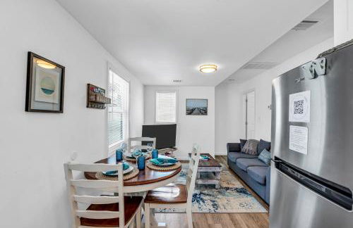 Perfect 2BR Hideaway Just 35 Blocks to Beach & Boards Fire Pit, Grill, Relax - Foto 13