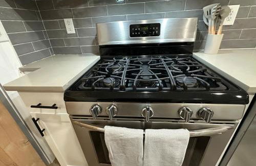 Luxury 4BR 4BA w In-law suite & Firepit Lounge - Foto 45