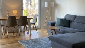 Modernes voll möbliertes Apartment am See mit Garten, nahe BER - Foto 1