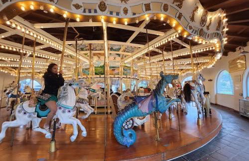 Entire Private Home with 4 Bedrooms 3 Bathrooms, King Bed, Big Yard, Prime Area, Ranch Style, Available Now - Photo 69