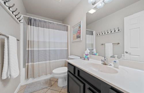 Pool, Hot Tub, Game Room & Sleeps 18! By StayLage - Foto 34