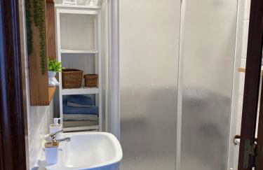 Coqueto apartamento céntrico con terraza y parking - Foto 4