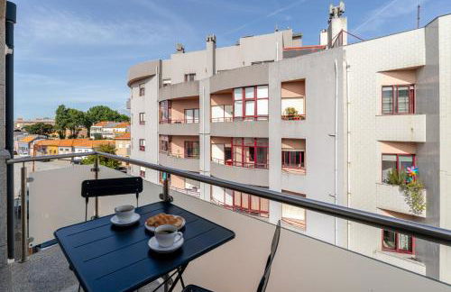 HostWise Cozy Studio with Balcony and Garage - Photo 15