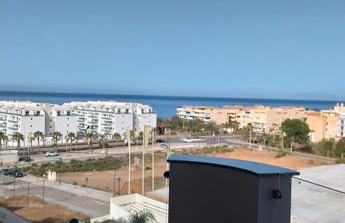 URBAN holidays - Photo 2