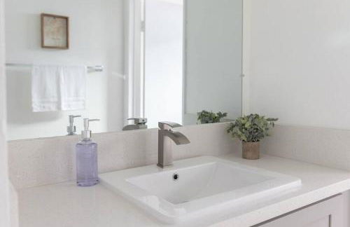 2BD/2BA Apartment in DT ALhambra - Foto 40